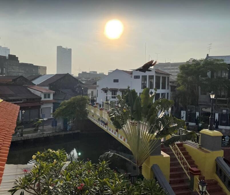 Leju 21 樂居 Explore Malacca From A Riverside House المظهر الخارجي الصورة